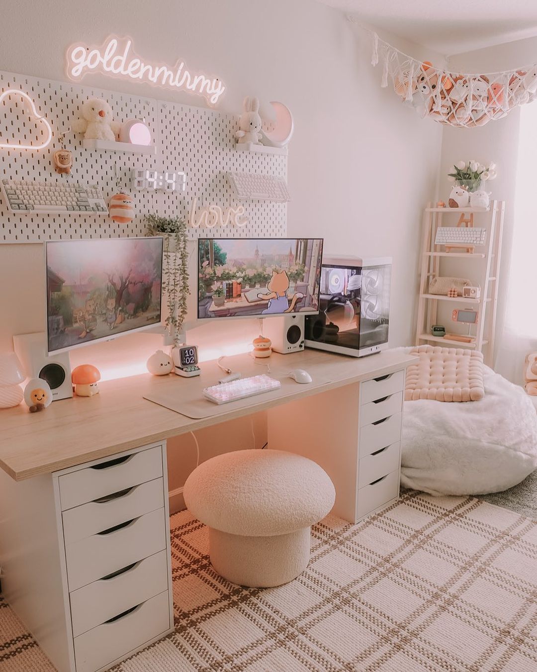 Charming Study Spots - Creating the Perfect Teenage Dream Desk